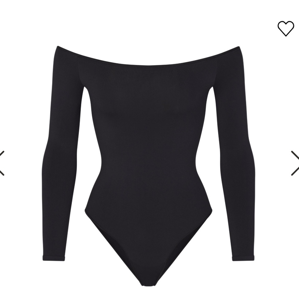 SKIMS NWT ESSENTIAL OFF THE SHOULDER BODYSUIT - S/M
